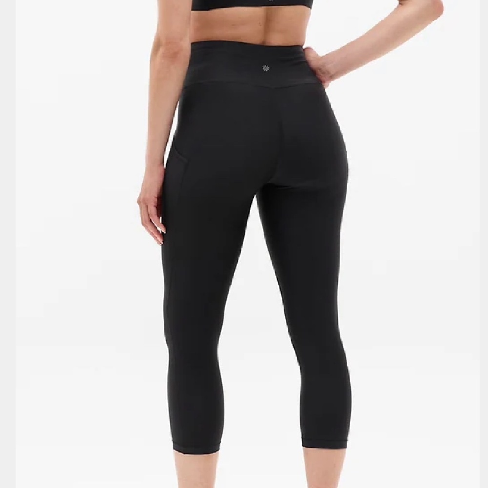 Athleta Interval Stash High-Rise Capri Athletic Leggings Black Size Small - Picture 2 of 11